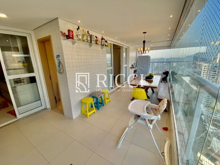 Foto 1 de Apartamento com 2 Quartos à venda, 108m² em Gonzaga, Santos