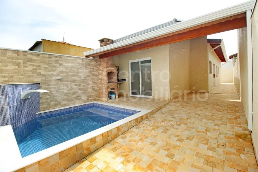 Foto 1 de Casa com 2 Quartos à venda, 85m² em , Peruíbe