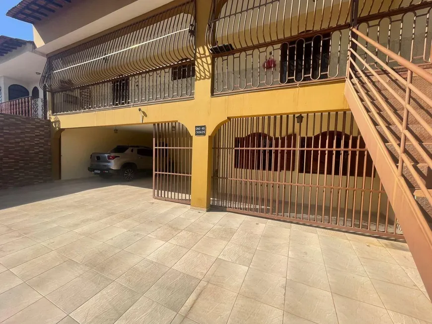 Foto 1 de Casa com 6 Quartos à venda, 380m² em Taguatinga Norte, Brasília