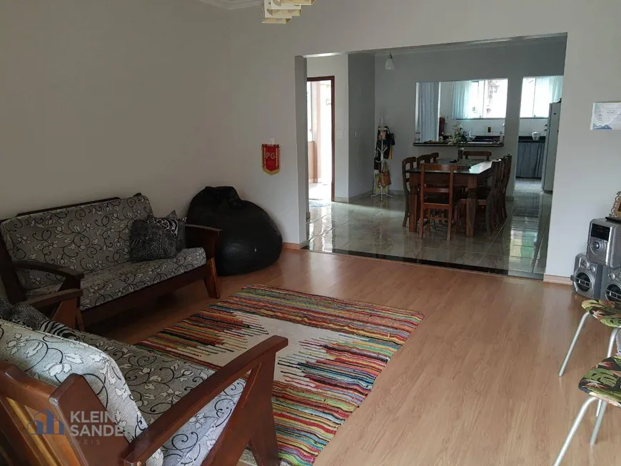 Foto 1 de Casa com 5 Quartos à venda, 332m² em Vale dos Pinheiros, Nova Friburgo