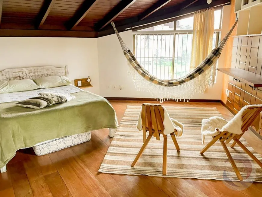 Foto 1 de Casa com 10 Quartos à venda, 1759m² em Lagoa da Conceição, Florianópolis
