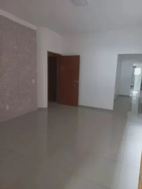 Foto 1 de Casa com 3 Quartos para venda ou aluguel, 61m² em Lobato, Salvador