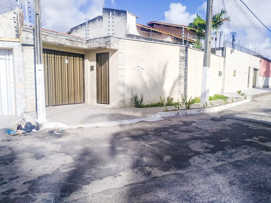 Foto 1 de Casa com 3 Quartos à venda, 384m² em Pici, Fortaleza