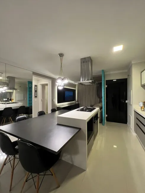 Foto 1 de Apartamento com 2 Quartos para alugar, 64m² em Nacoes, Balneário Camboriú