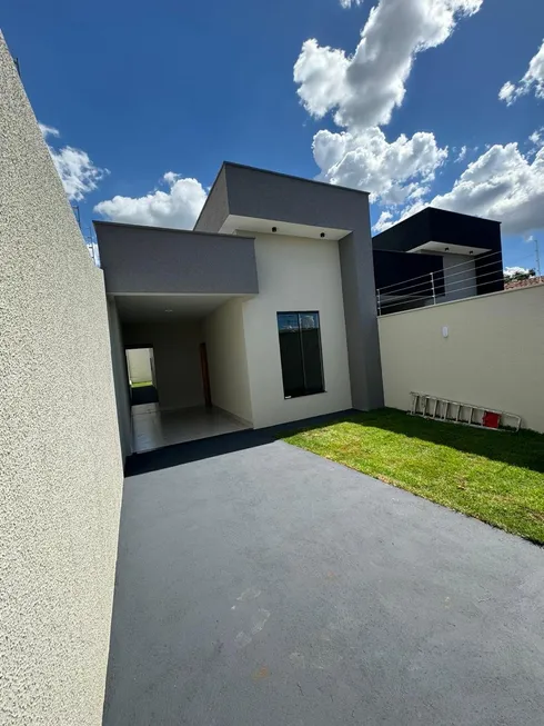 Foto 1 de Casa com 3 Quartos à venda, 97m² em Setor Ponta Kayana, Trindade