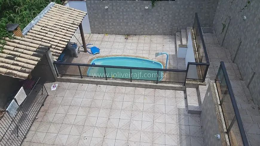 Foto 1 de Casa com 3 Quartos à venda, 250m² em São Pedro, Juiz de Fora