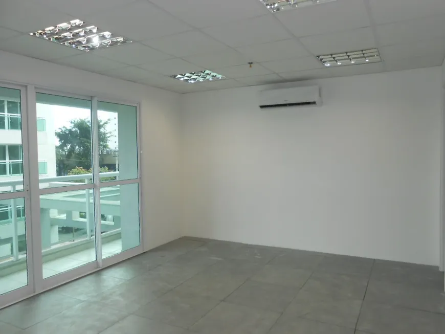 Foto 1 de Sala Comercial para alugar, 40m² em Santo Amaro, São Paulo