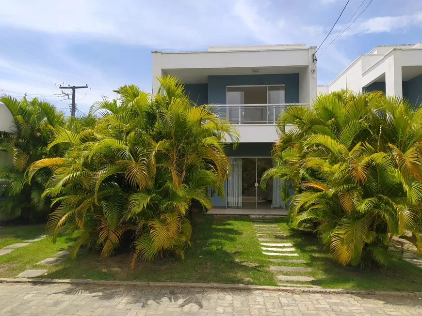 Foto 1 de Casa de Condomínio com 4 Quartos para alugar, 180m² em Buraquinho, Lauro de Freitas