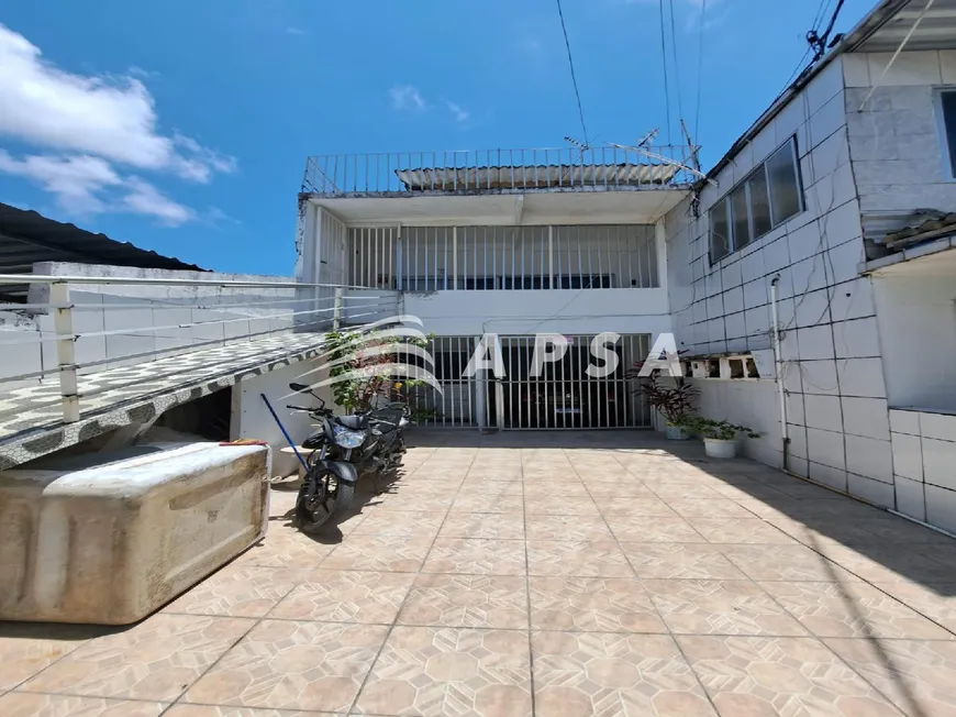 Foto 1 de Casa com 2 Quartos para alugar, 49m² em Ibura, Recife