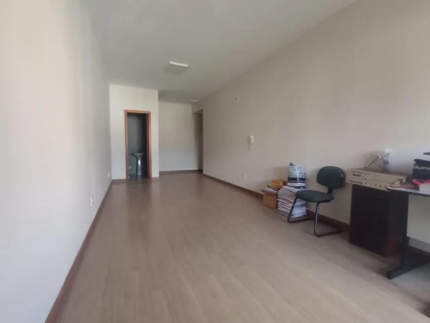 Foto 1 de Sala Comercial para alugar, 35m² em Auxiliadora, Porto Alegre