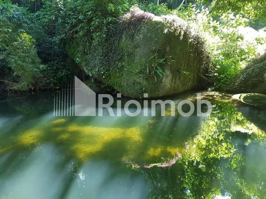 Foto 1 de Lote/Terreno à venda, 84000m² em Vargem Pequena, Rio de Janeiro