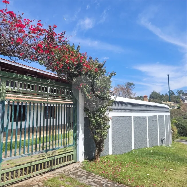 Foto 1 de Casa de Condomínio com 5 Quartos à venda, 343m² em Rio Abaixo, Mairiporã