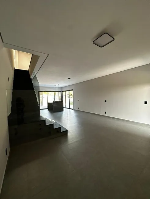 Foto 1 de Sobrado com 3 Quartos à venda, 225m² em Morros, Sorocaba