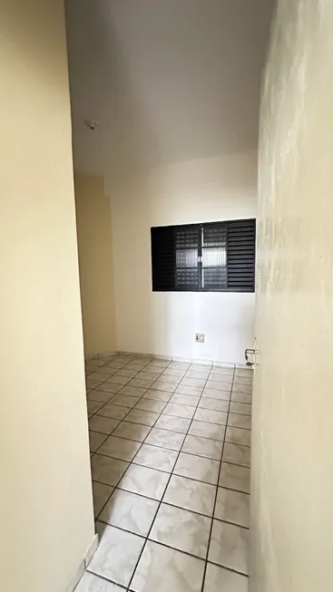 Foto 1 de Kitnet com 2 Quartos para alugar, 50m² em Terceiro, Cuiabá