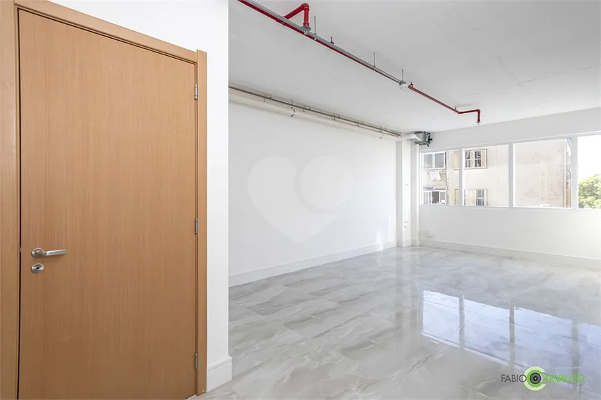 Foto 1 de Sala Comercial à venda, 31m² em Santana, Porto Alegre