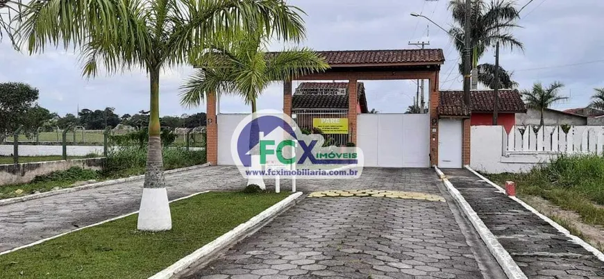 Foto 1 de Casa de Condomínio com 2 Quartos à venda, 68m² em Laranjeiras, Itanhaém