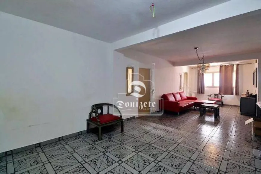 Foto 1 de Sobrado com 3 Quartos à venda, 248m² em Campestre, Santo André