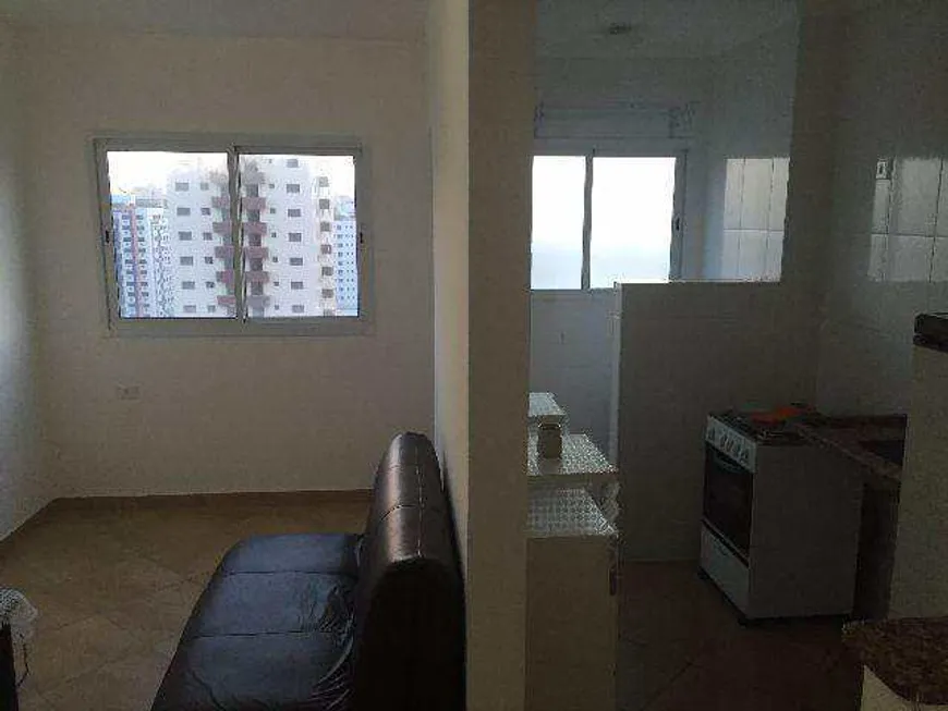 Foto 1 de Apartamento com 1 Quarto para venda ou aluguel, 40m² em Vila Tupi, Praia Grande