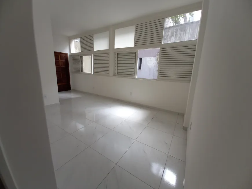 Foto 1 de Apartamento com 2 Quartos para alugar, 70m² em Vitória, Salvador