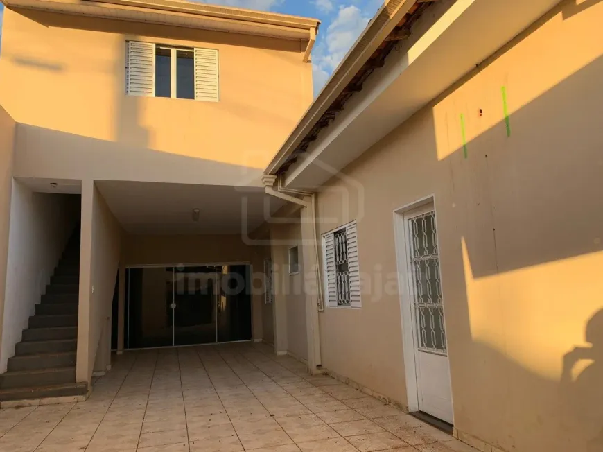 Foto 1 de Casa com 4 Quartos à venda, 200m² em Jardim Cila de Lúcio Bauab , Jaú