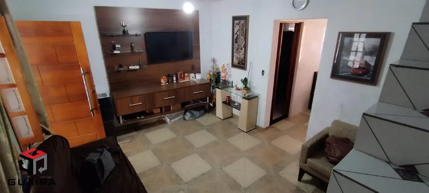 Foto 1 de Sobrado com 2 Quartos à venda, 160m² em Vila Guaraciaba, Santo André