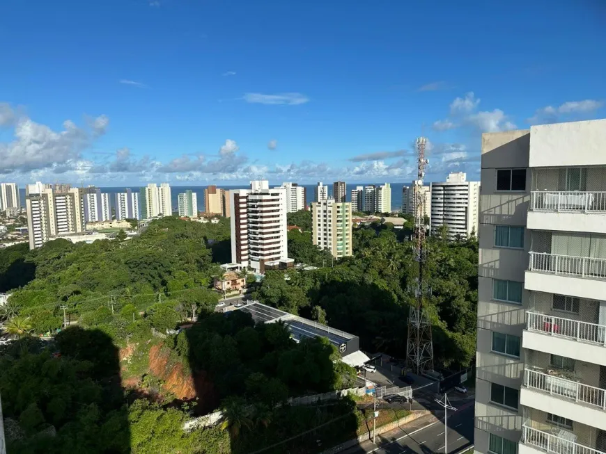 Foto 1 de Apartamento com 3 Quartos à venda, 77m² em Pituaçu, Salvador