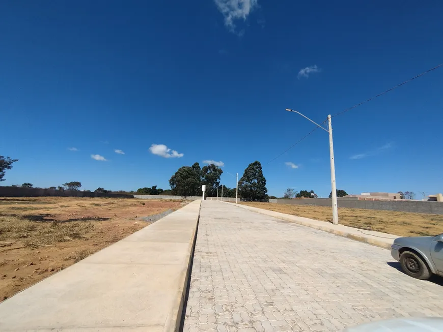 Foto 1 de Lote/Terreno à venda, 438m² em Taguatinga Norte, Brasília
