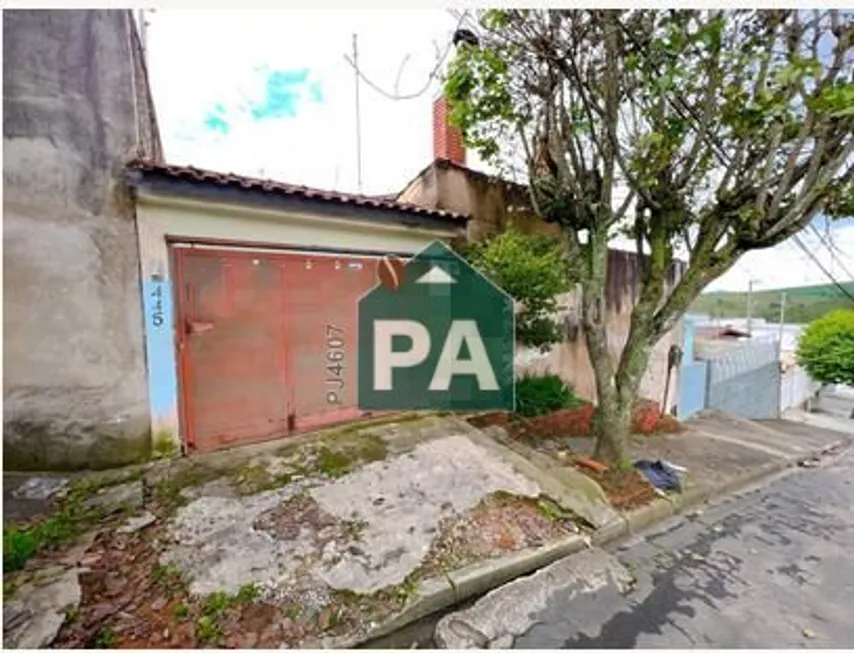 Foto 1 de Casa com 5 Quartos à venda, 240m² em Conjunto Habitacional Pedro Afonso Junqueira, Poços de Caldas