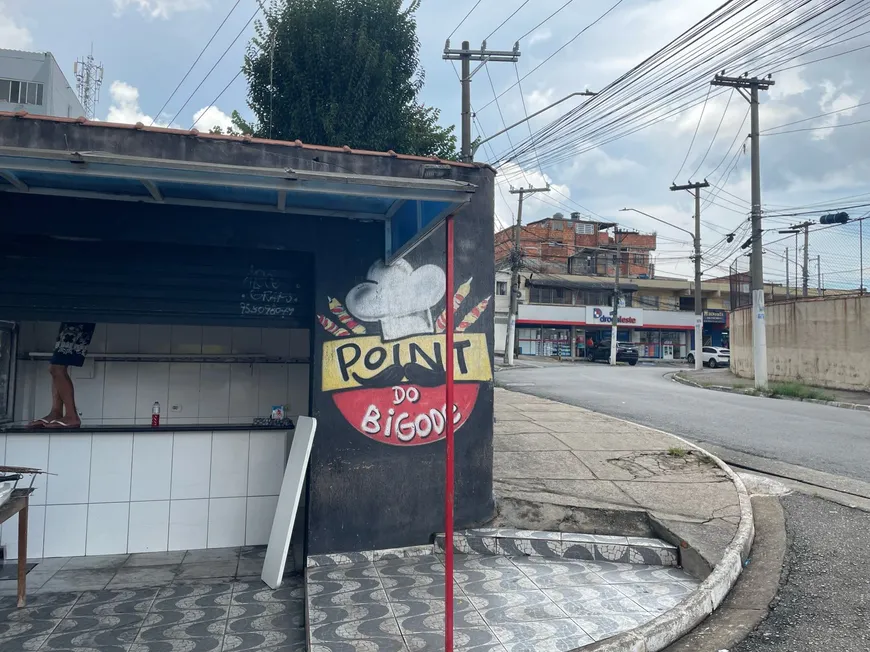 Foto 1 de  com 1 Quarto para alugar, 20m² em Conjunto Residencial José Bonifácio, São Paulo