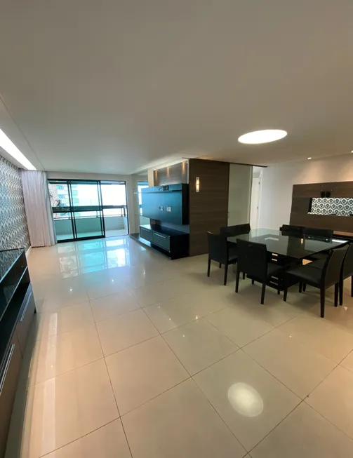 Foto 1 de Apartamento com 4 Quartos para alugar, 180m² em Boa Viagem, Recife