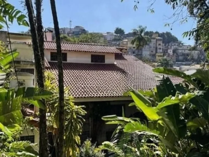 Foto 1 de Casa com 6 Quartos à venda, 650m² em Cidade D Abril, São Paulo