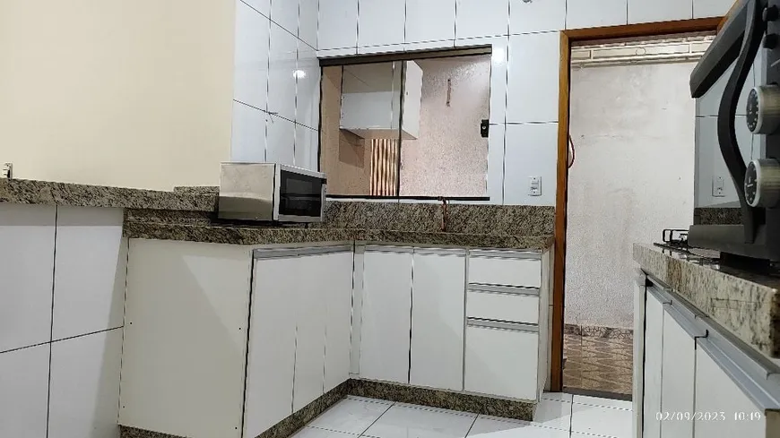 Foto 1 de Casa com 2 Quartos à venda, 100m² em Centro, Mandaguaçu