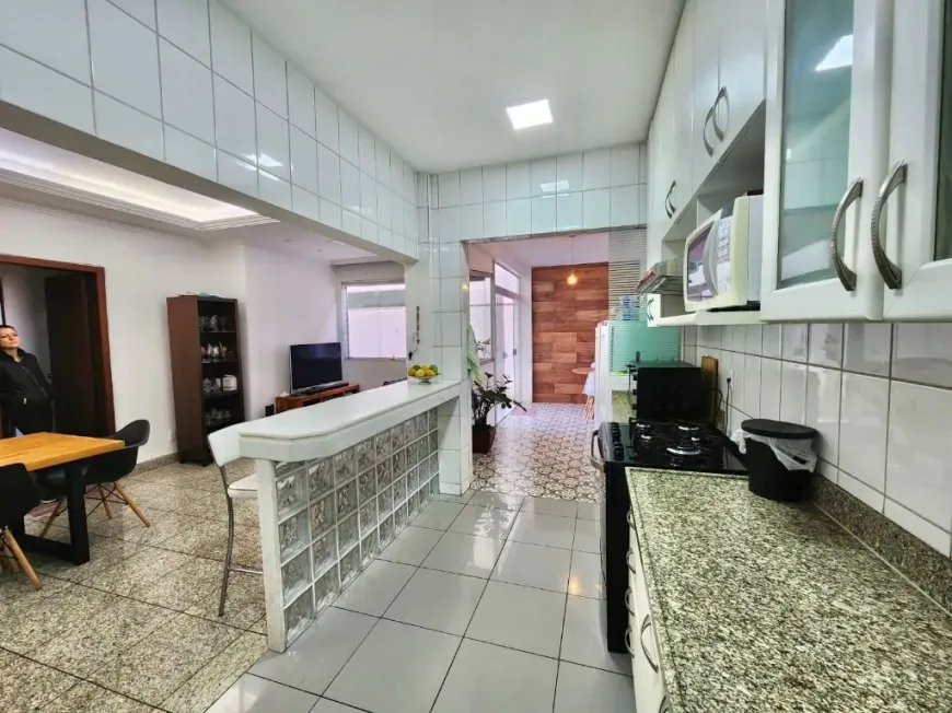 Foto 1 de Apartamento com 3 Quartos à venda, 120m² em Caiçaras, Belo Horizonte