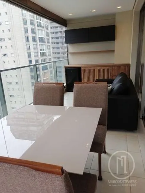 Foto 1 de Apartamento com 1 Quarto para alugar, 61m² em Itaim Bibi, São Paulo