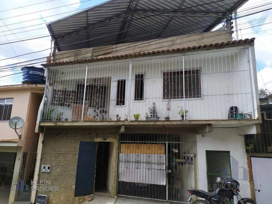 Foto 1 de Casa com 6 Quartos à venda, 387m² em Jardim Califórnia, Nova Friburgo