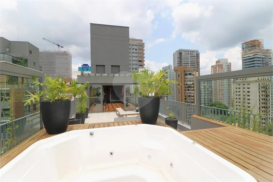 Foto 1 de Apartamento com 2 Quartos à venda, 99m² em Moema, São Paulo