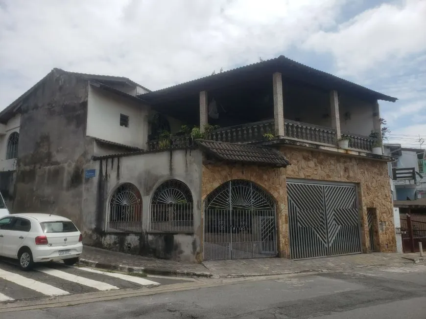 Foto 1 de Casa com 5 Quartos à venda, 426m² em Umuarama, Osasco