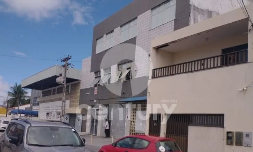 Foto 1 de Casa com 4 Quartos à venda, 280m² em Treze de Julho, Aracaju