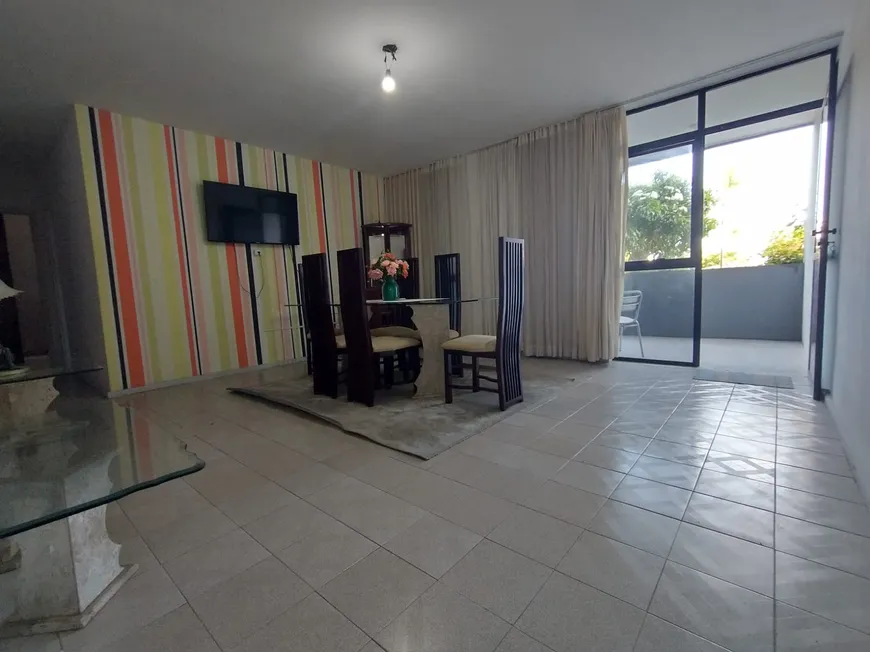 Foto 1 de Apartamento com 3 Quartos à venda, 110m² em Itapuã, Salvador