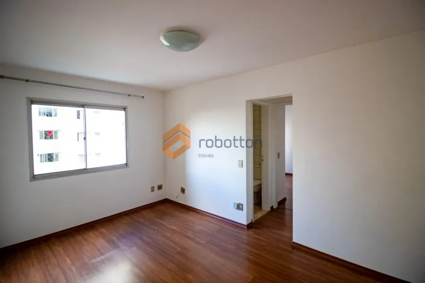 Foto 1 de Apartamento com 1 Quarto para alugar, 45m² em Campo Belo, São Paulo