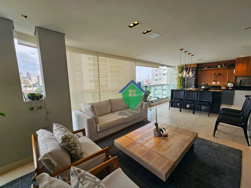 Foto 1 de Apartamento com 3 Quartos à venda, 202m² em Jardim das Perdizes, São Paulo