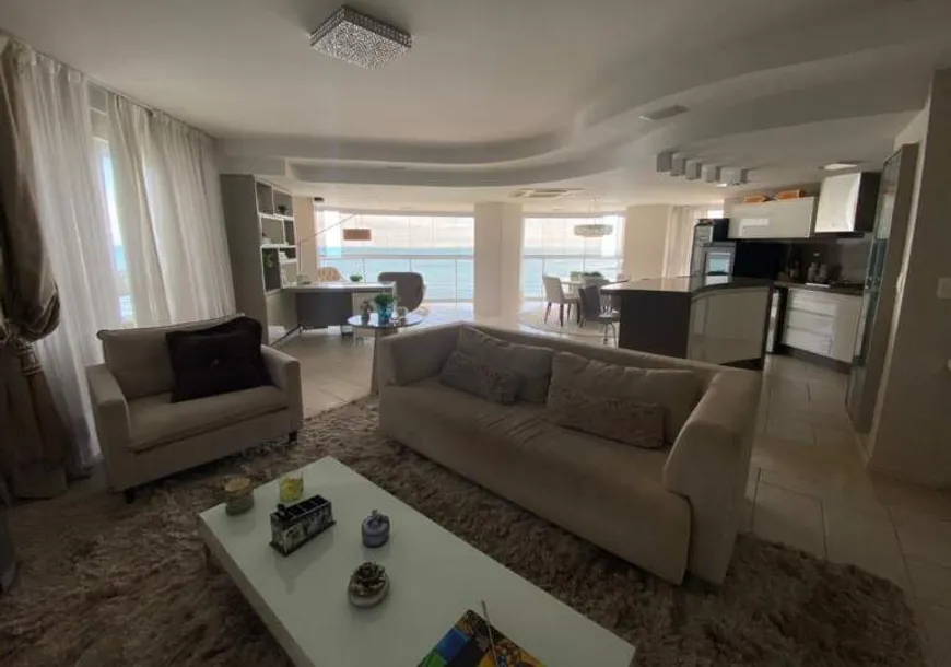 Foto 1 de Apartamento com 8 Quartos à venda, 237m² em Centro, Balneário Camboriú