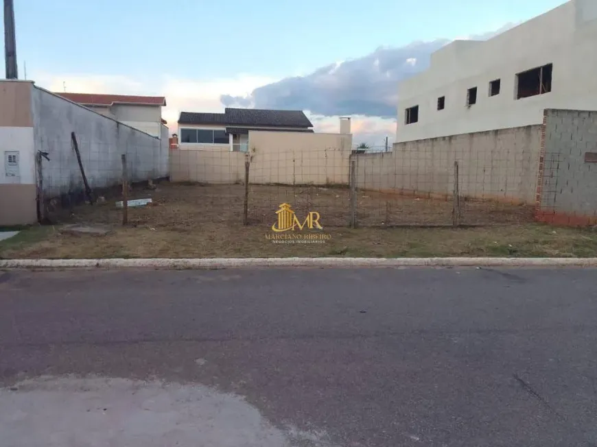 Foto 1 de Lote/Terreno à venda, 450m² em Village Mantiqueira, Guaratinguetá