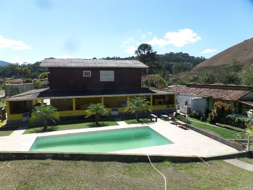 Foto 1 de Casa com 4 Quartos à venda, 300m² em Parque Boa União, Teresópolis