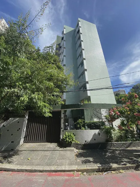 Foto 1 de Apartamento com 3 Quartos à venda, 110m² em Jaqueira, Recife