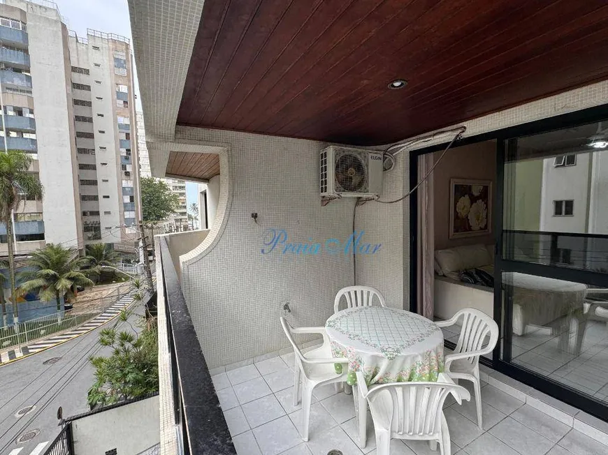 Foto 1 de Apartamento com 2 Quartos à venda, 100m² em Praia das Pitangueiras, Guarujá