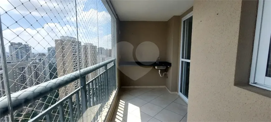 Foto 1 de Apartamento com 2 Quartos à venda, 69m² em Morumbi, São Paulo