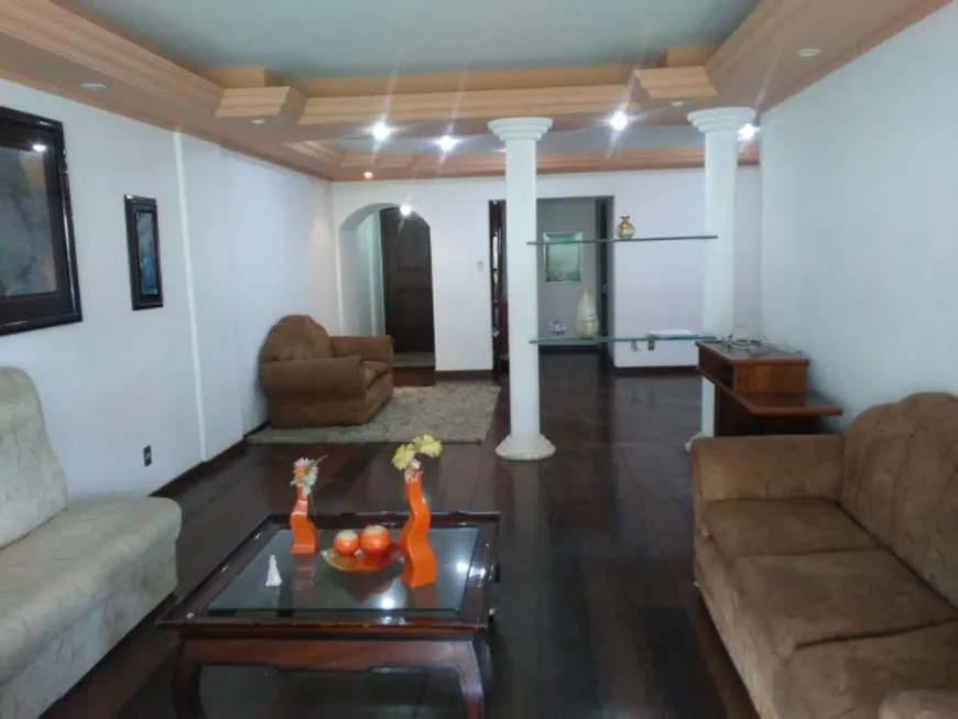 Foto 1 de Apartamento com 4 Quartos à venda, 270m² em Ondina, Salvador