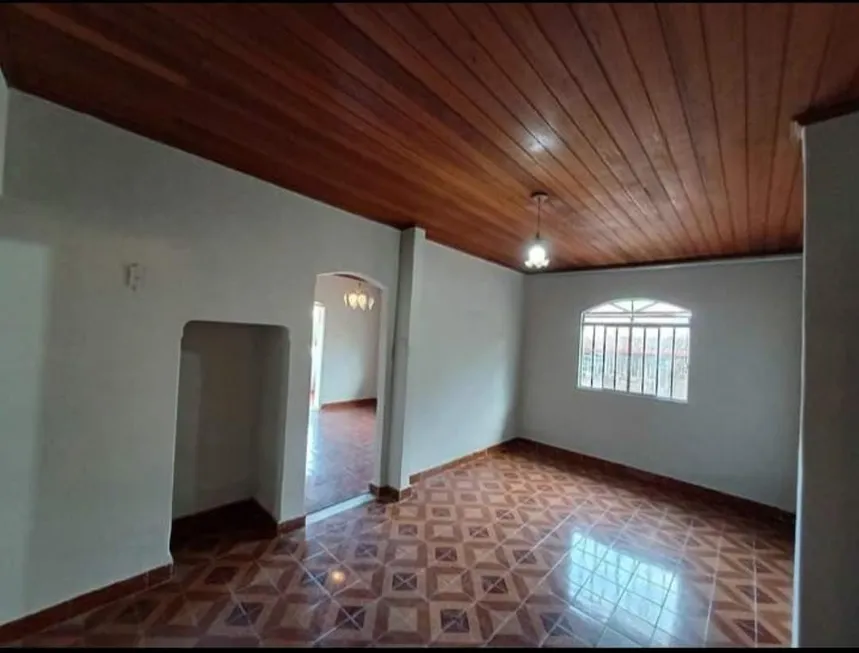 Foto 1 de Casa com 3 Quartos à venda, 225m² em Albinapolis, Conselheiro Lafaiete