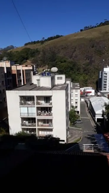 Foto 1 de Apartamento com 4 Quartos à venda, 155m² em Coronel Veiga, Petrópolis